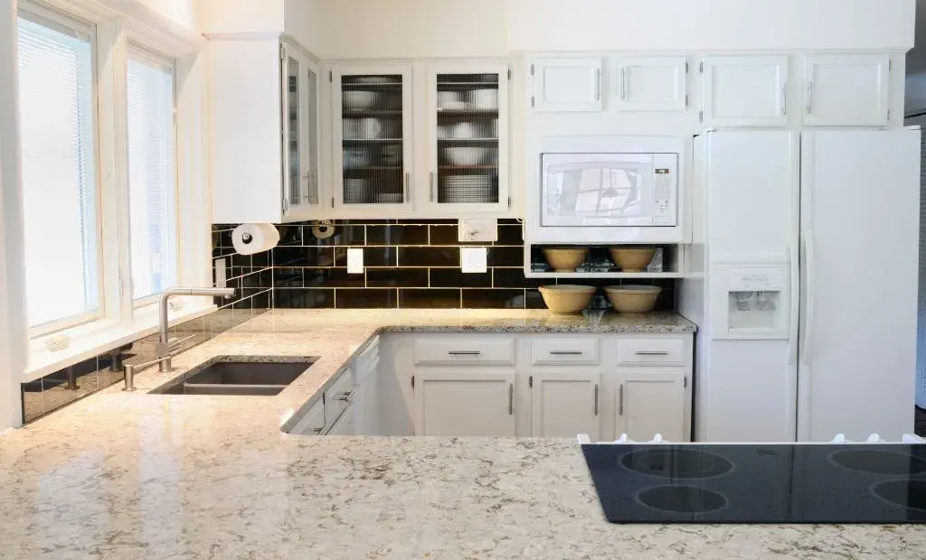 quartz-kitchen-countertop.jpg (1)